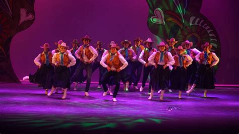  El Canto del Río Mezcla Ritmos Folklóricos con la Delicadeza de una Canción de Cuna